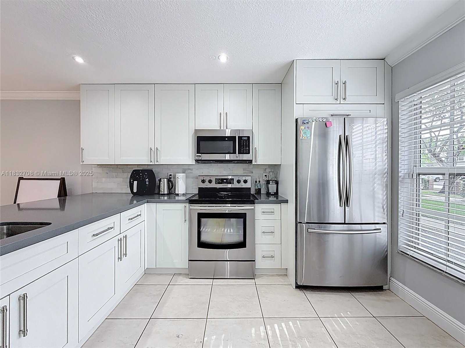 Small Image of 3805 NORTH WEST 121ST AVE, Sunrise Number 17