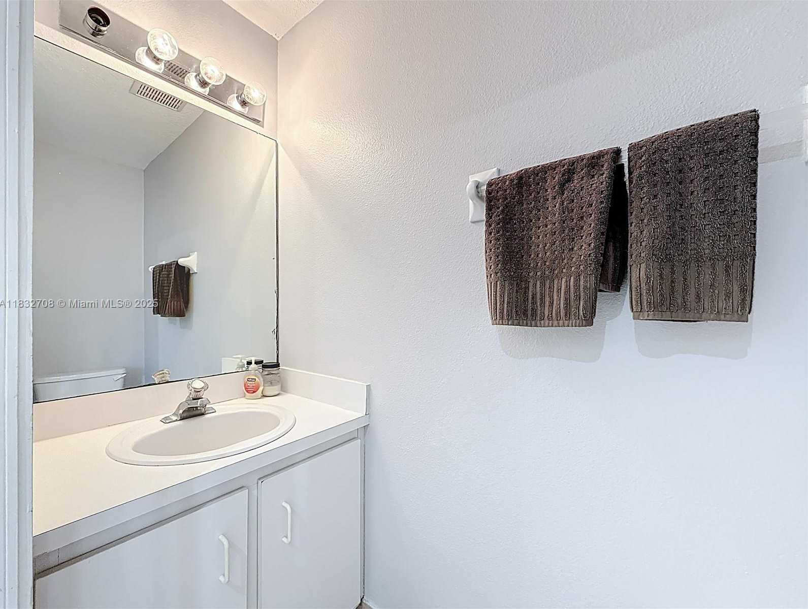 Small Image of 3805 NORTH WEST 121ST AVE, Sunrise Number 32