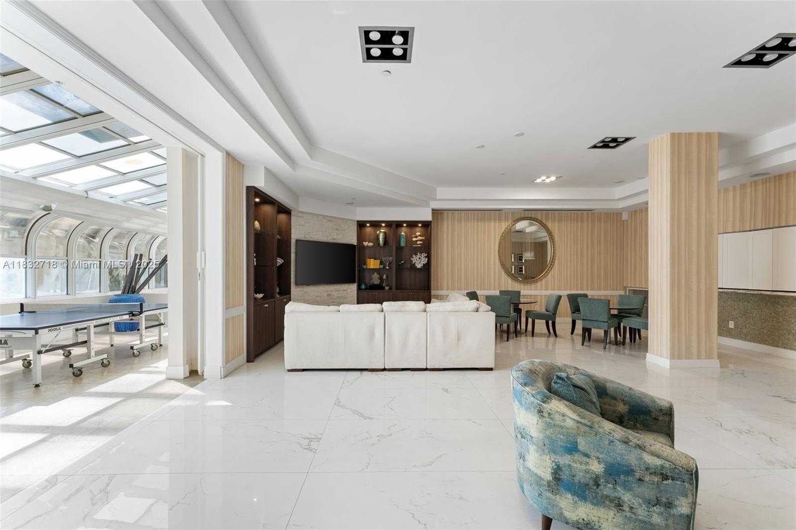 Small Image of 6917 COLLINS AVE #812, Miami Beach Number 22