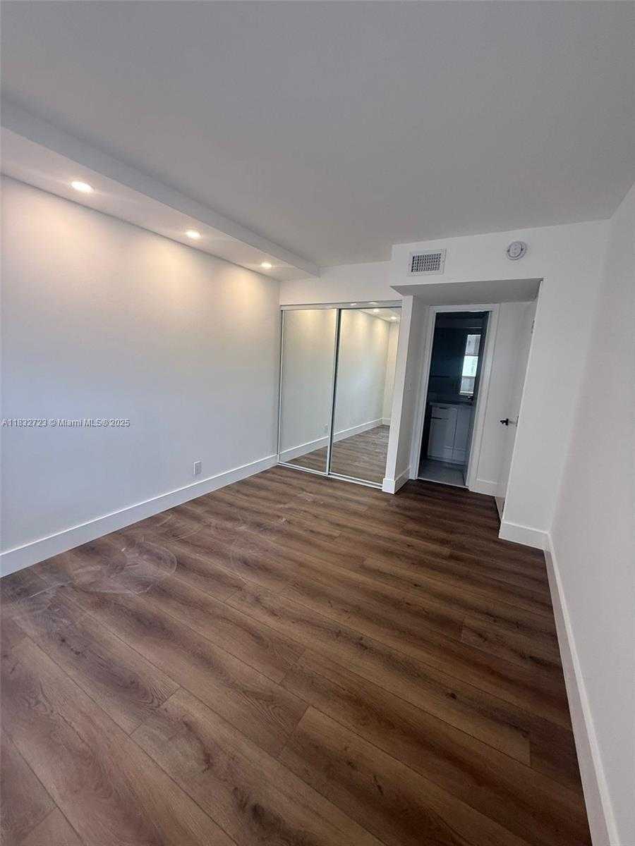 Small Image of 851 THREE ISLANDS BLVD #209, Hallandale Beach Number 7
