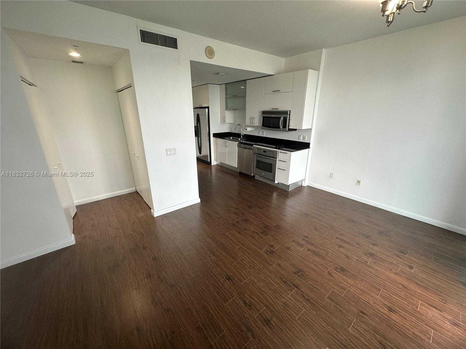Small Image of 60 SOUTH WEST 13TH ST #1919, Miami Number 3