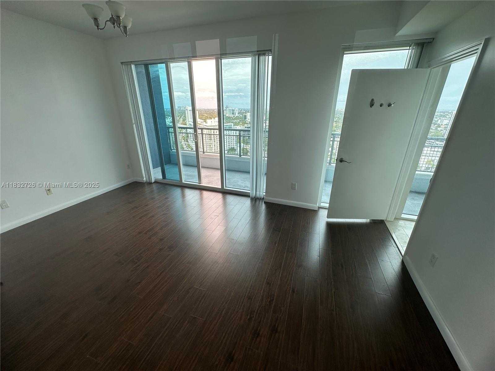 Small Image of 60 SOUTH WEST 13TH ST #1919, Miami Number 7