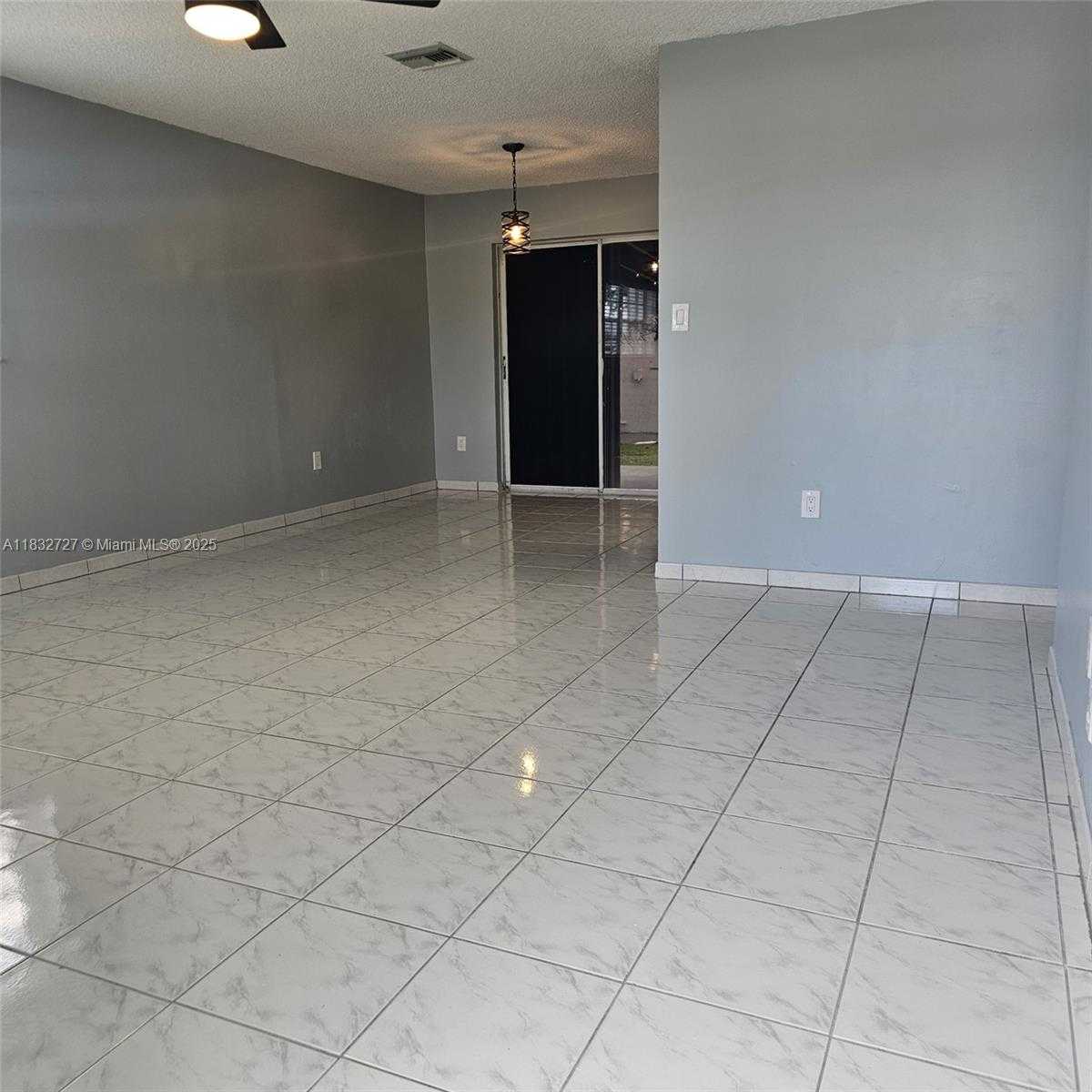 Small Image of 11510 SOUTH WEST 181ST TER, Miami Number 4