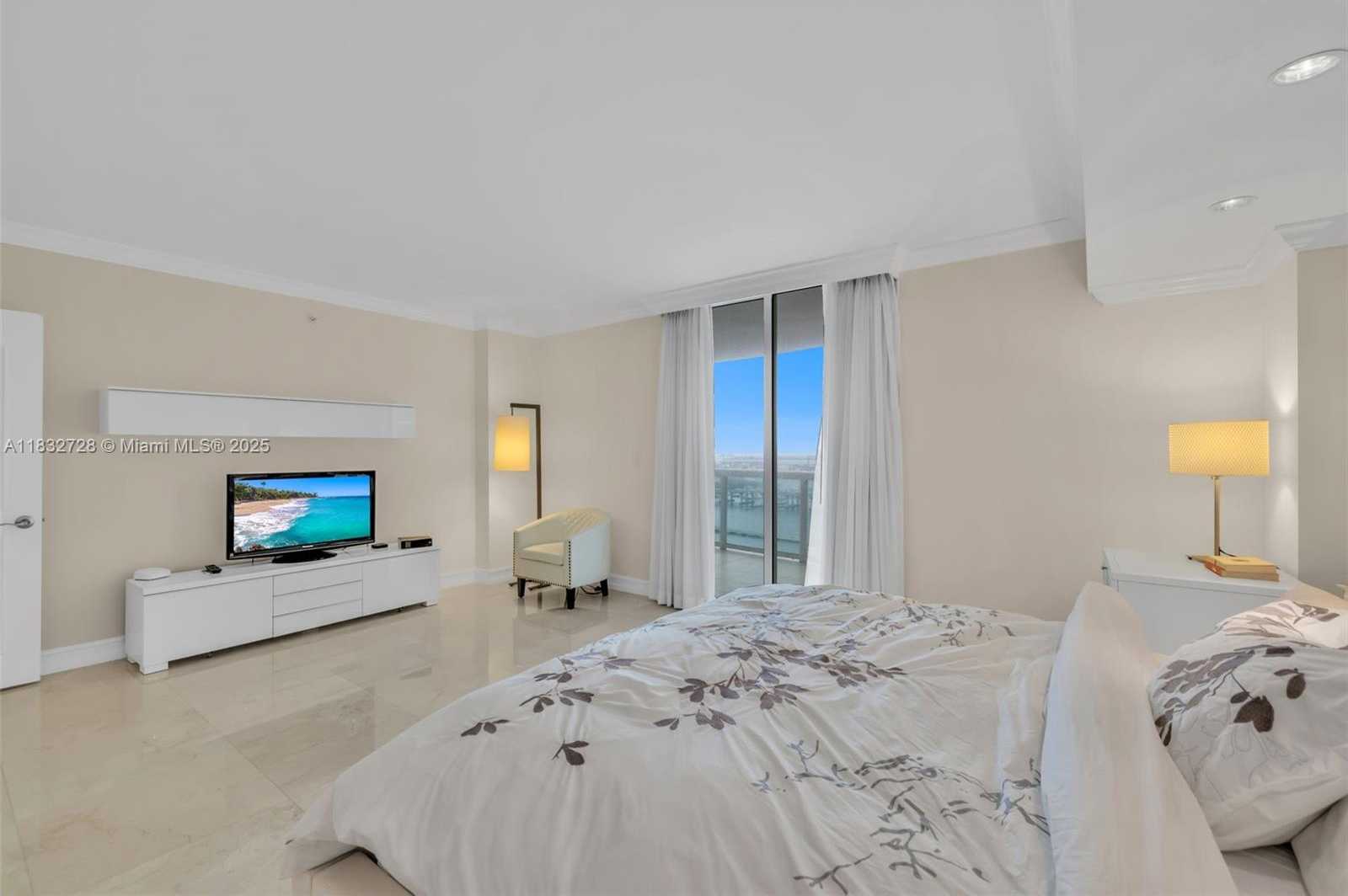 Small Image of 1800 NORTH BAYSHORE DR #3101, Miami Number 12