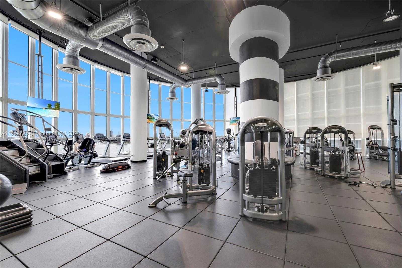 Small Image of 1800 NORTH BAYSHORE DR #3101, Miami Number 23