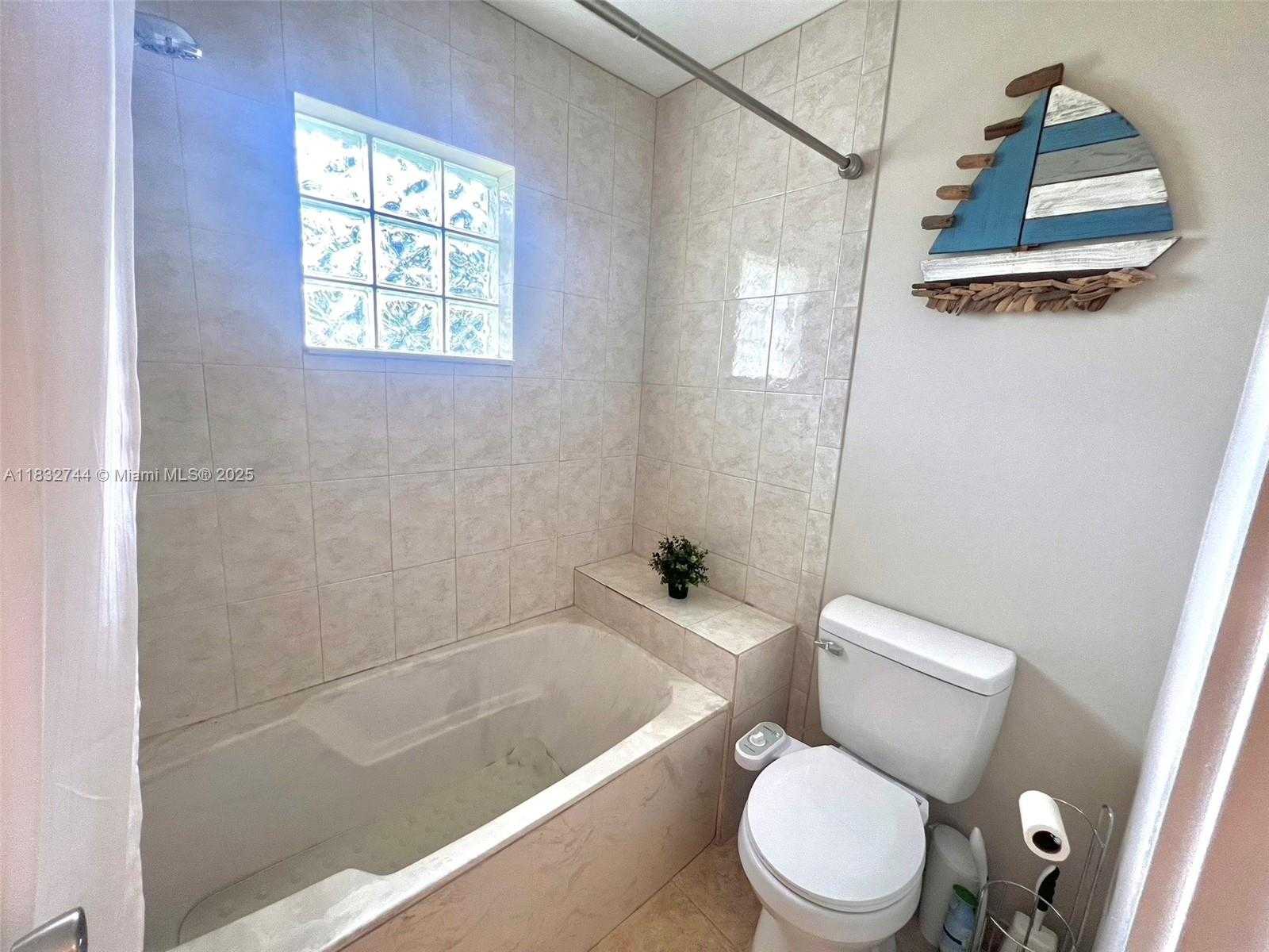 Small Image of 4280 IRONWOOD CT, Weston Number 20