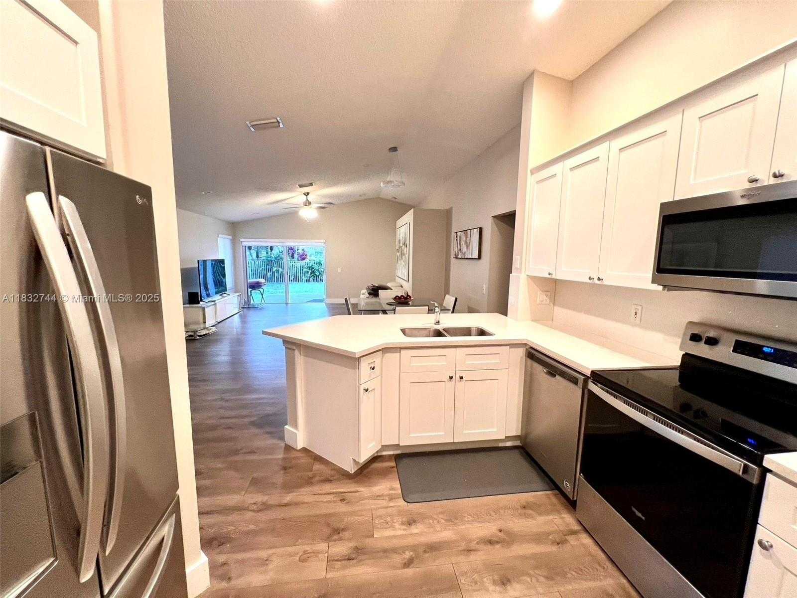 Small Image of 4280 IRONWOOD CT, Weston Number 5