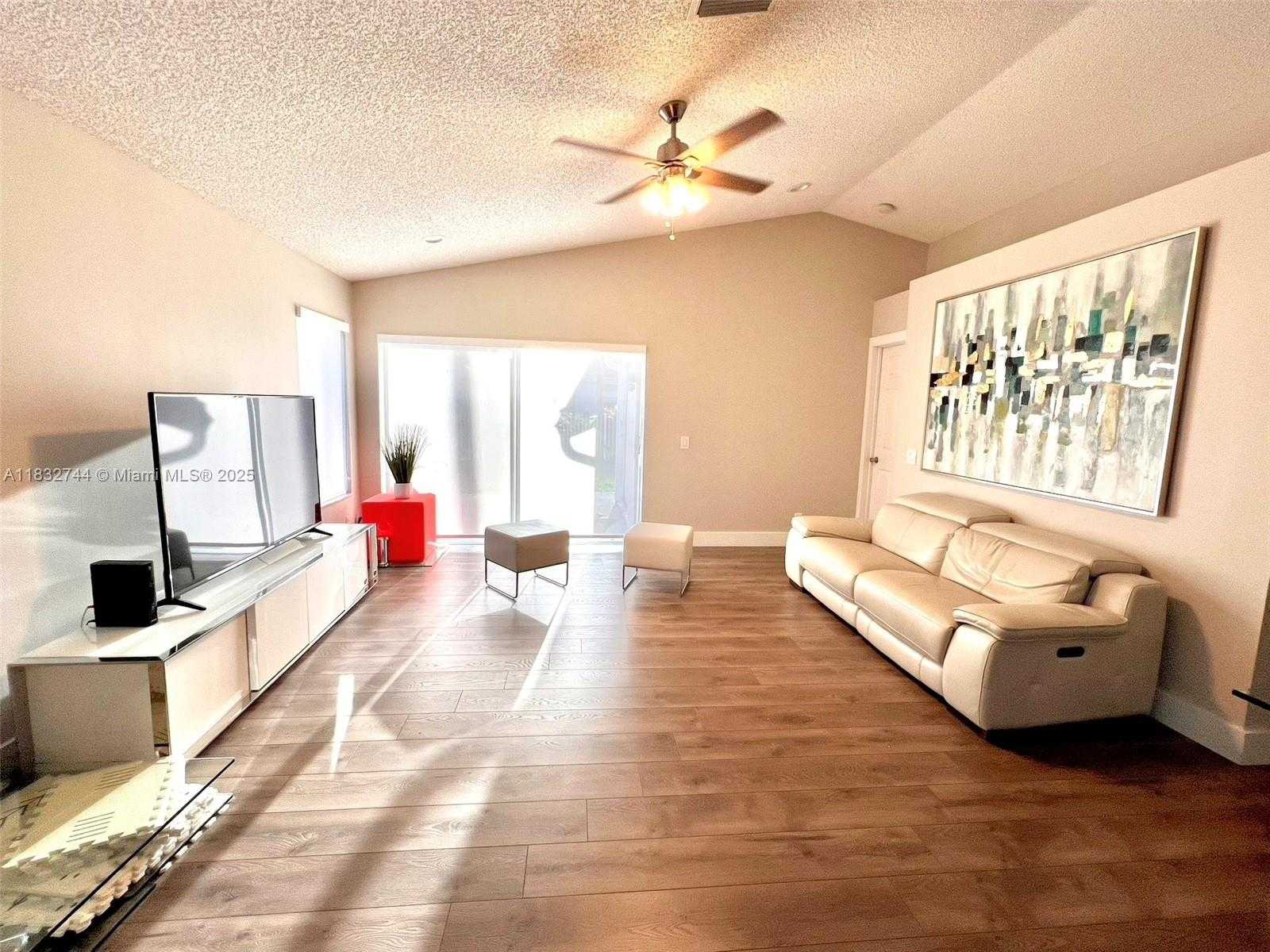 Small Image of 4280 IRONWOOD CT, Weston Number 8