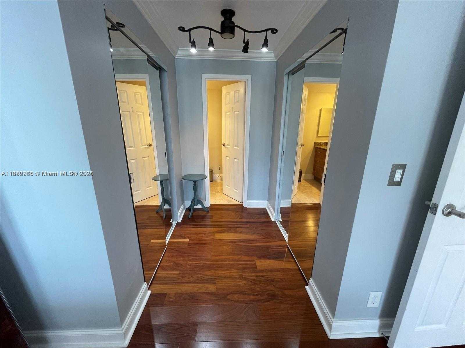 Small Image of 200 SOUTH EAST 15TH RD #4K, Miami Number 23