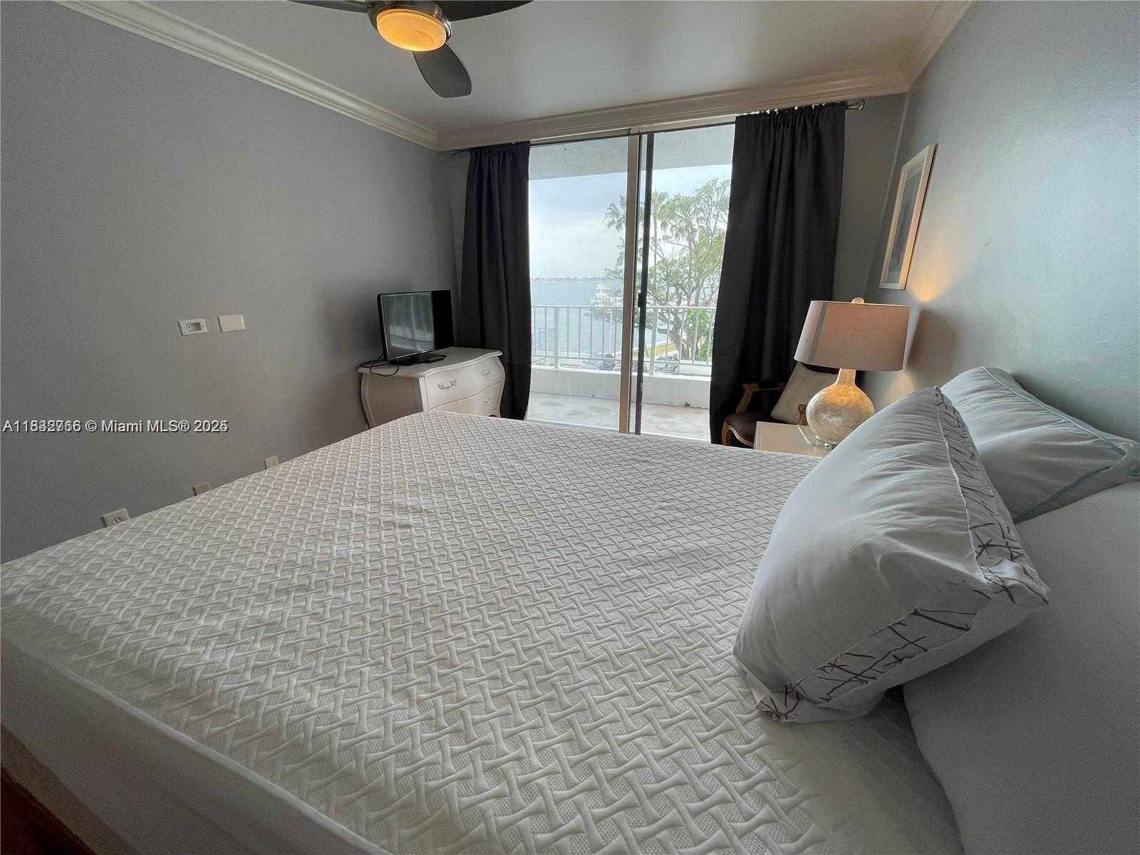 Small Image of 200 SOUTH EAST 15TH RD #4K, Miami Number 27