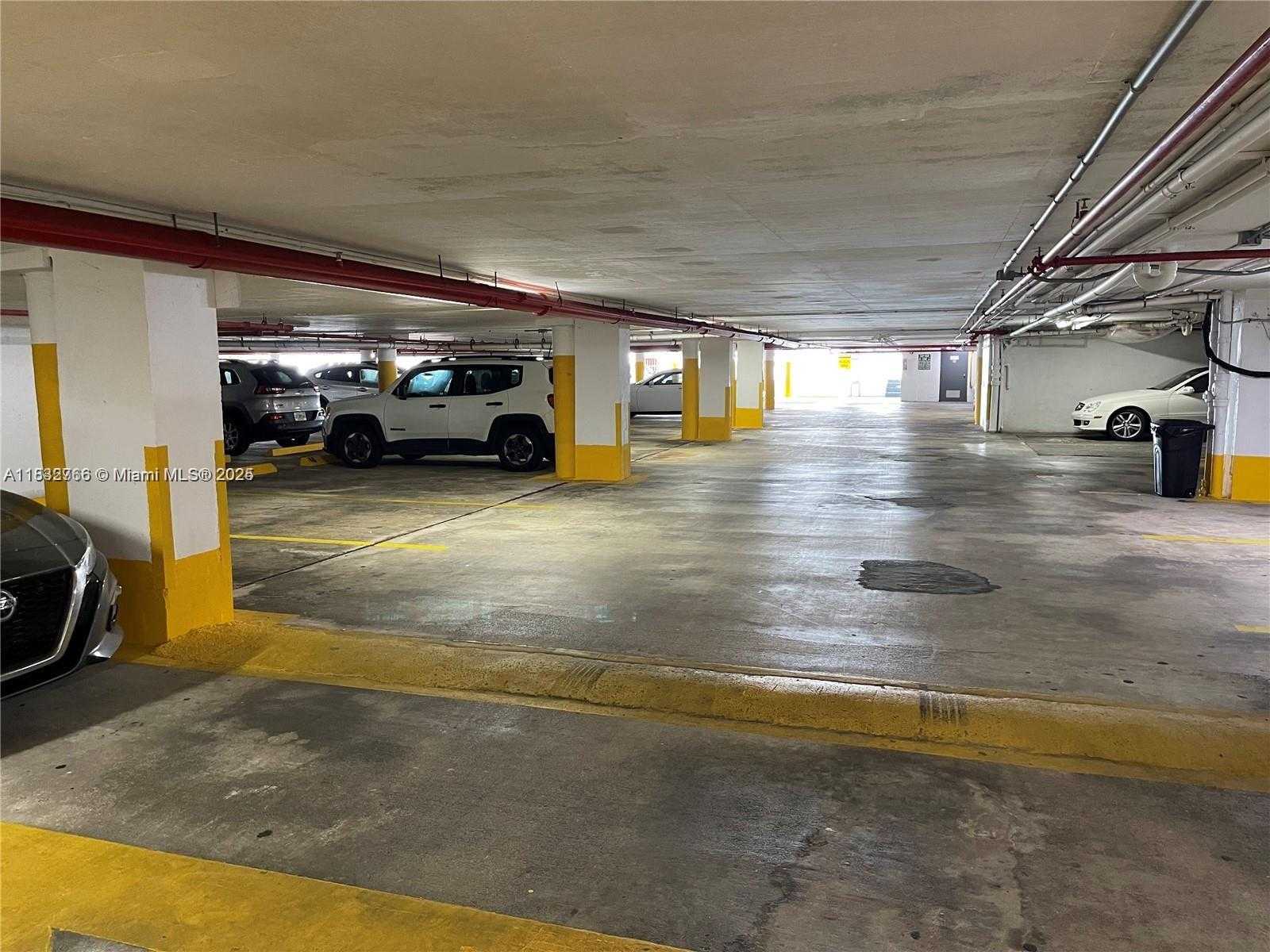 Small Image of 200 SOUTH EAST 15TH RD #4K, Miami Number 46