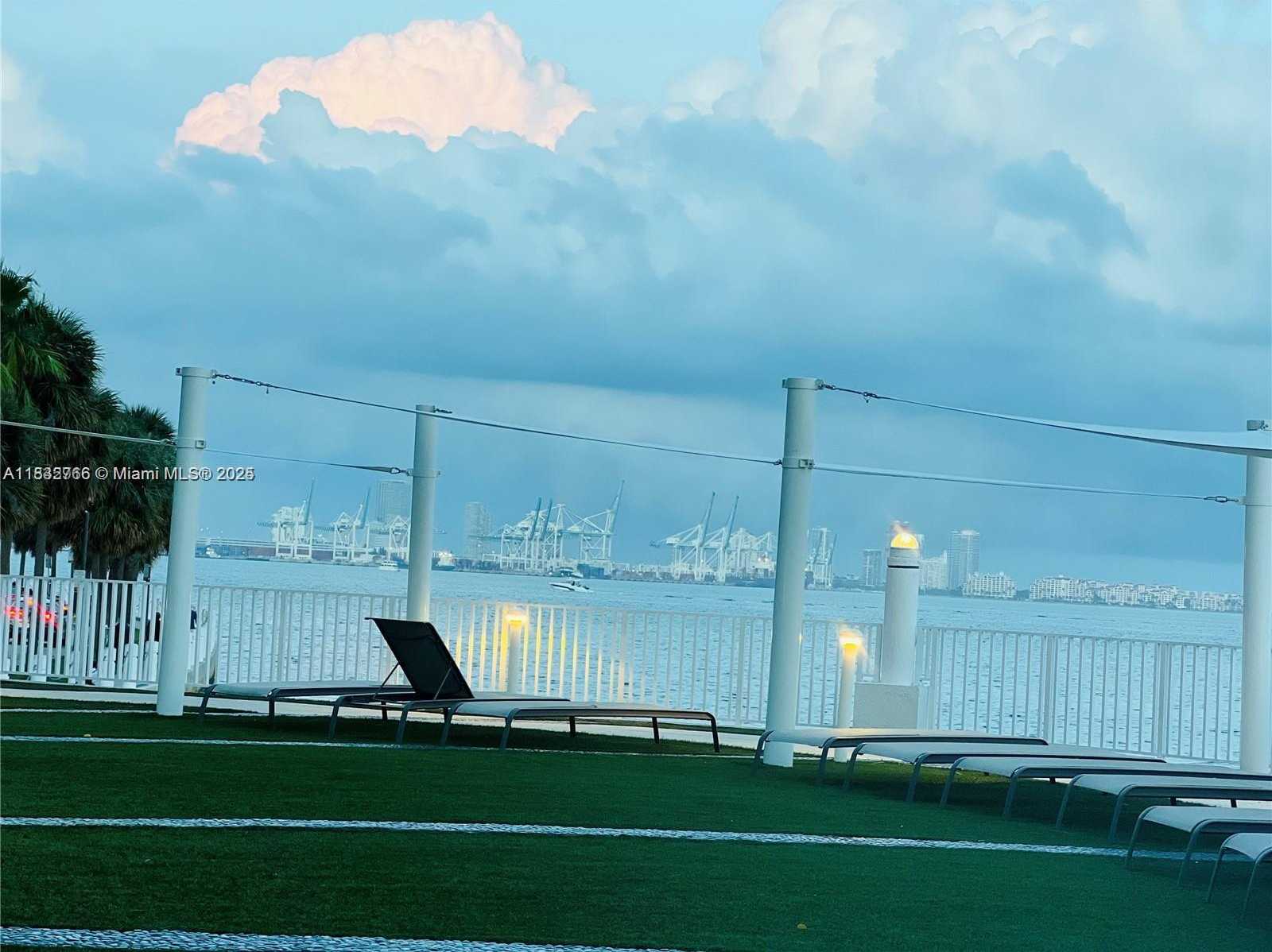 Small Image of 200 SOUTH EAST 15TH RD #4K, Miami Number 53