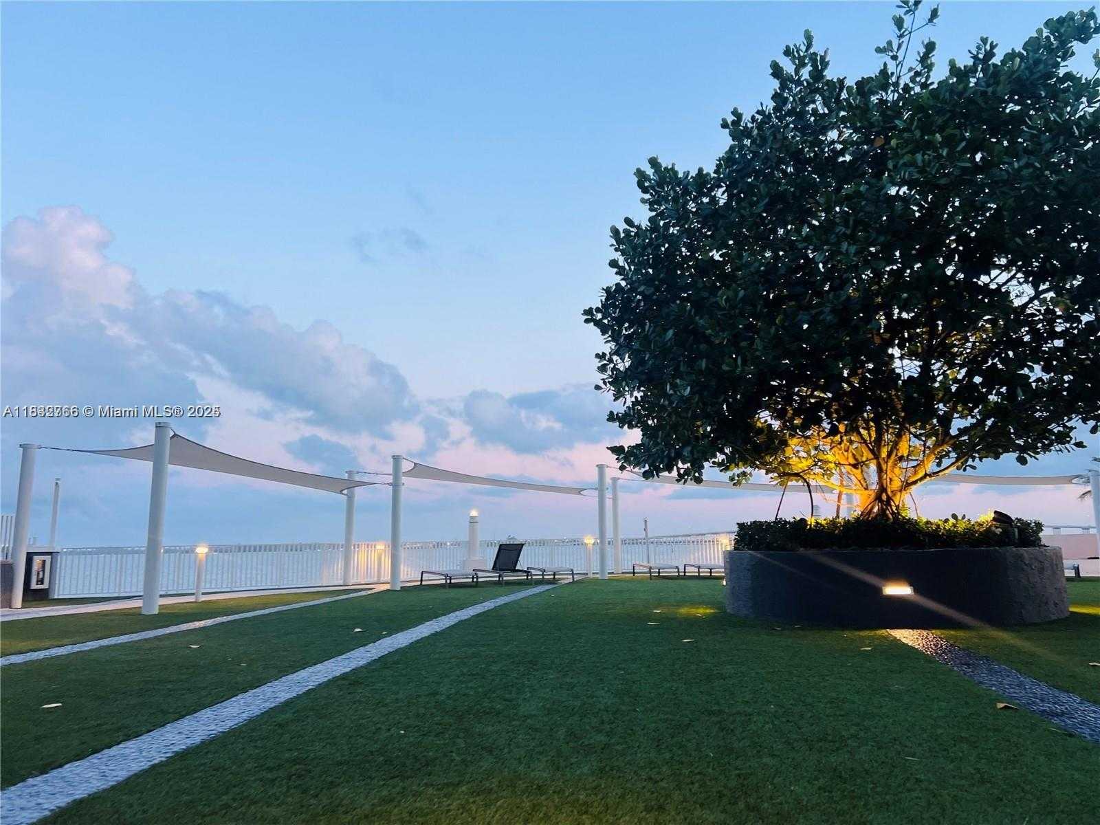 Small Image of 200 SOUTH EAST 15TH RD #4K, Miami Number 55