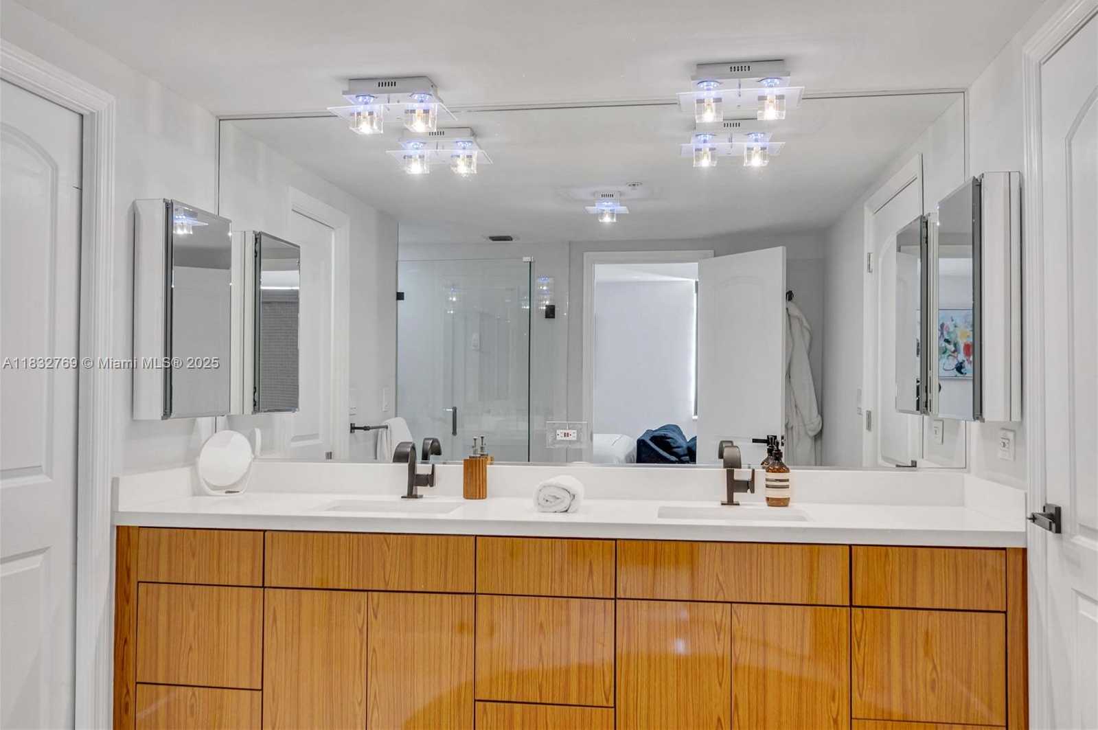 Small Image of 10175 COLLINS AVE #102, Bal Harbour Number 21