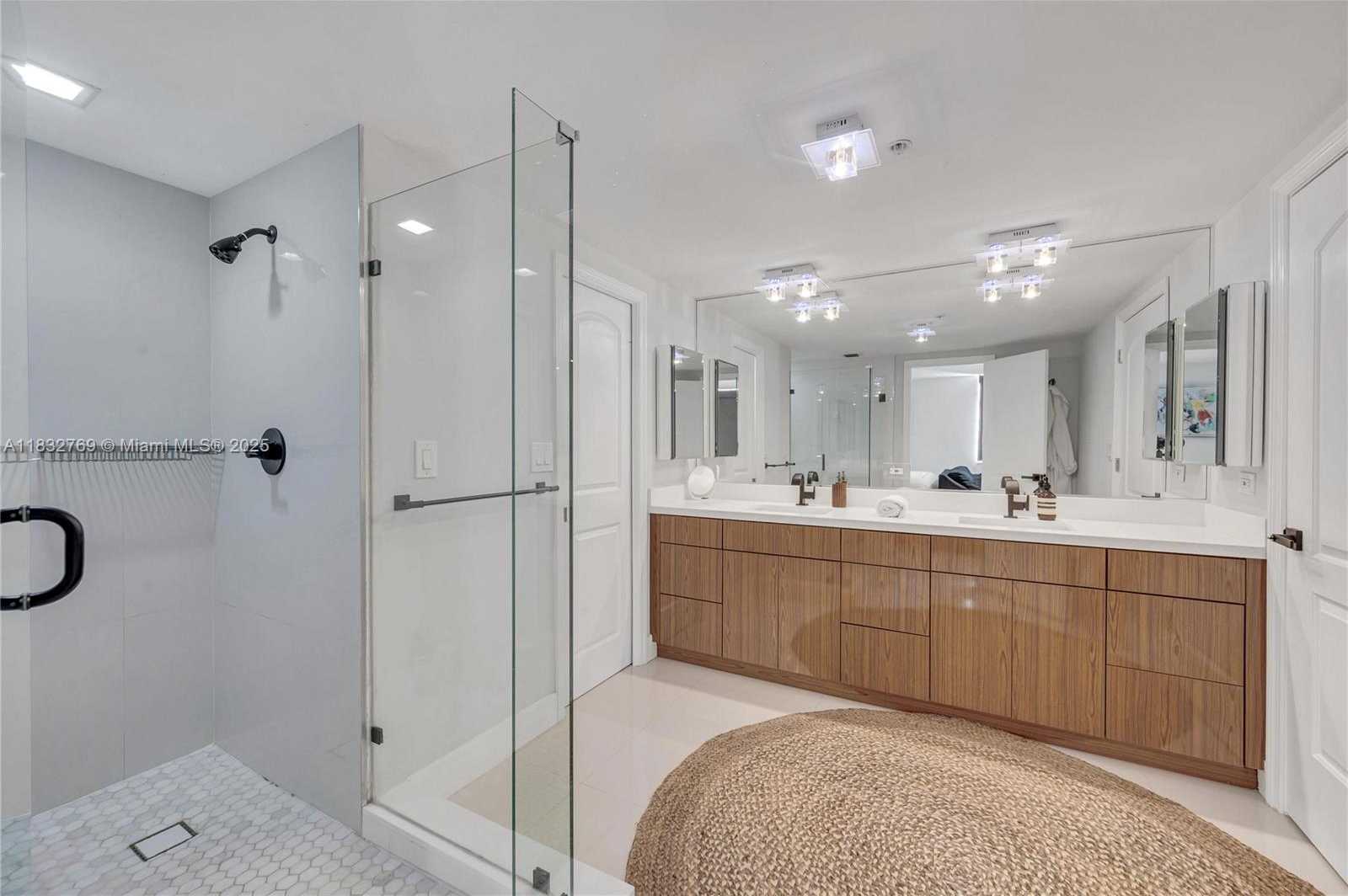 Small Image of 10175 COLLINS AVE #102, Bal Harbour Number 22