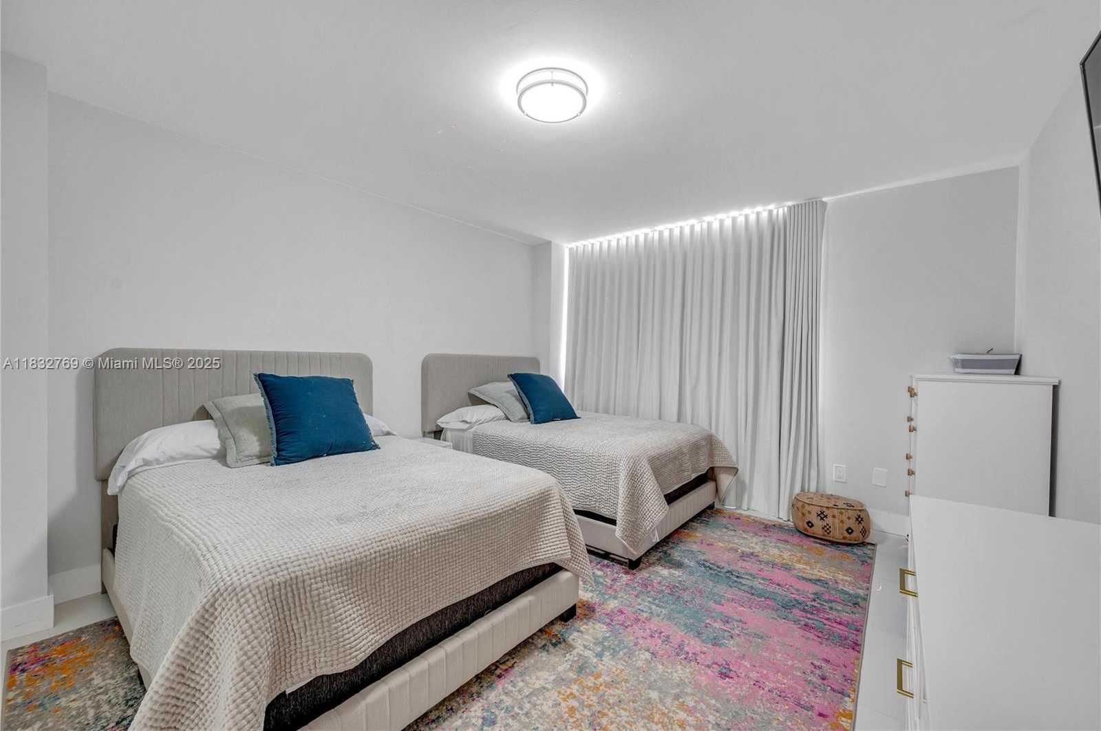 Small Image of 10175 COLLINS AVE #102, Bal Harbour Number 24