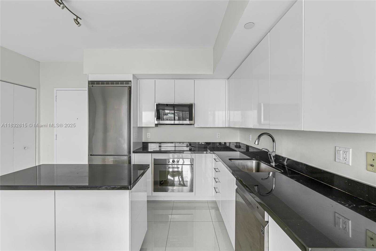 Small Image of 92 SOUTH WEST 3RD ST #4112, Miami Number 12