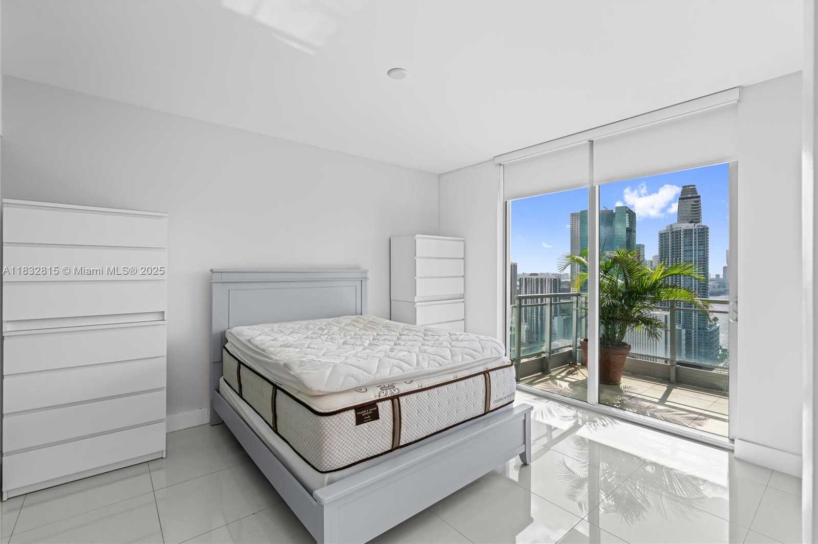 Small Image of 92 SOUTH WEST 3RD ST #4112, Miami Number 14