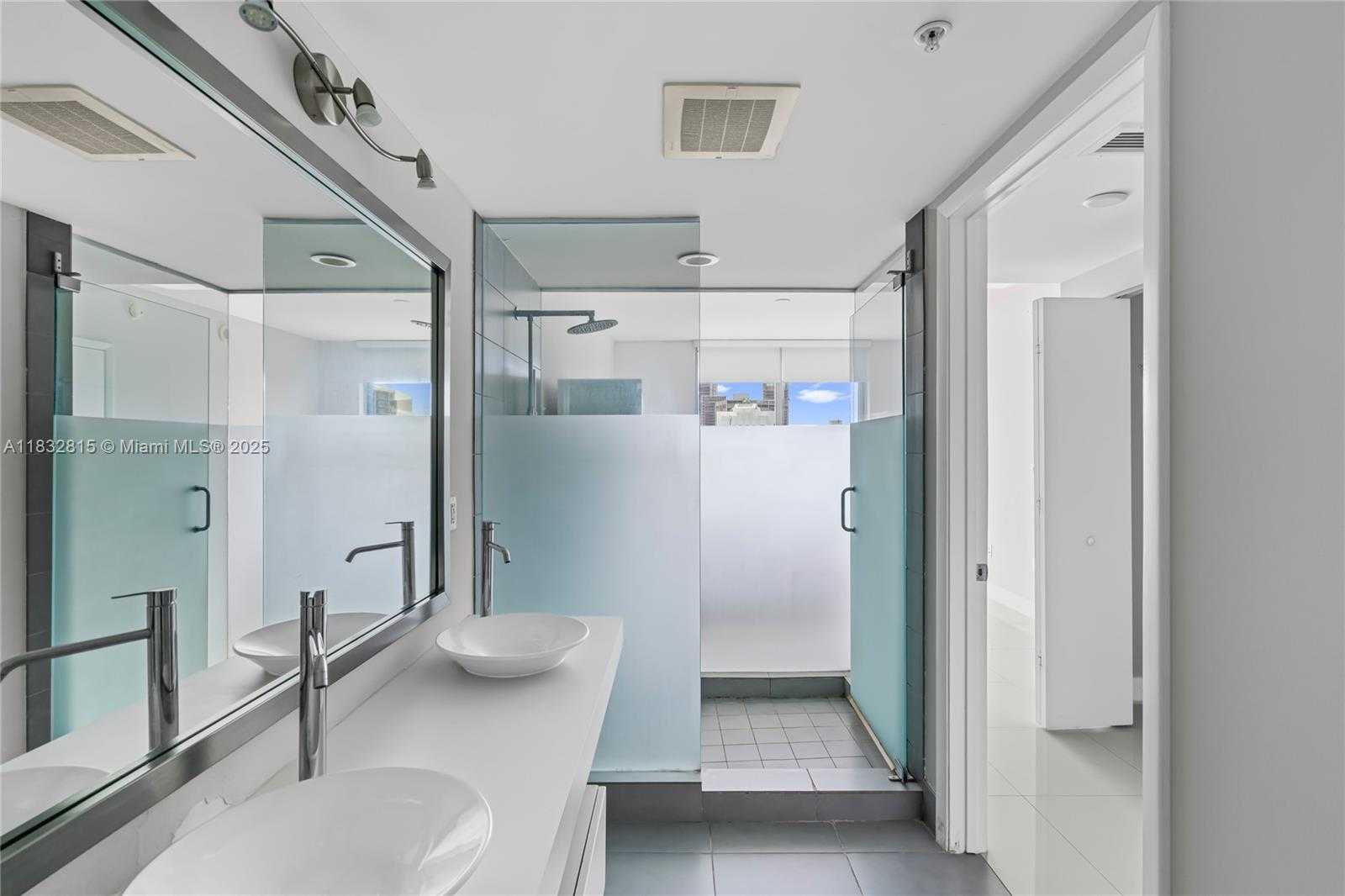 Small Image of 92 SOUTH WEST 3RD ST #4112, Miami Number 20