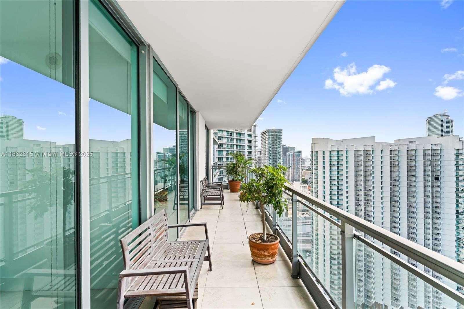 Small Image of 92 SOUTH WEST 3RD ST #4112, Miami Number 33