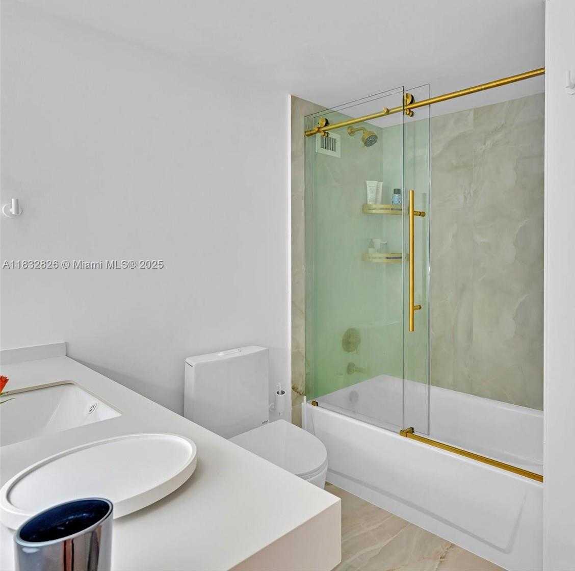 Small Image of 1000 WEST AVE #324, Miami Beach Number 17