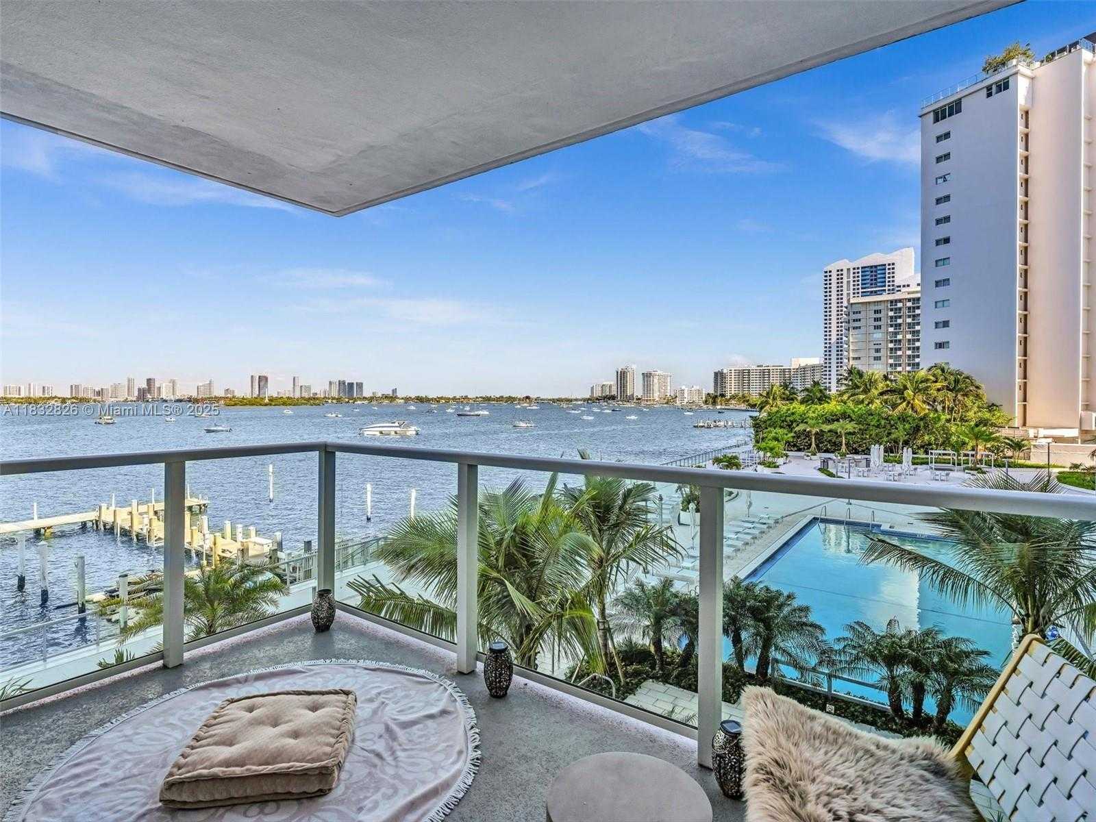 Small Image of 1000 WEST AVE #324, Miami Beach Number 2