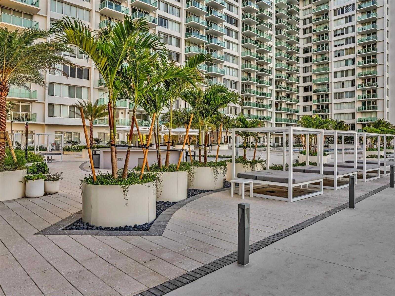 Small Image of 1000 WEST AVE #324, Miami Beach Number 24