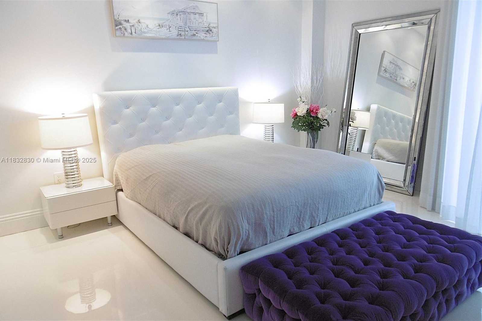 Small Image of 2001 MERIDIAN AVE #525, Miami Beach Number 10