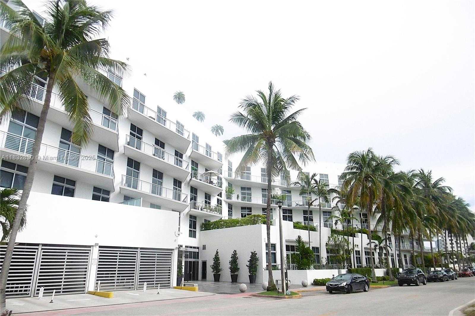 Small Image of 2001 MERIDIAN AVE #525, Miami Beach Number 36