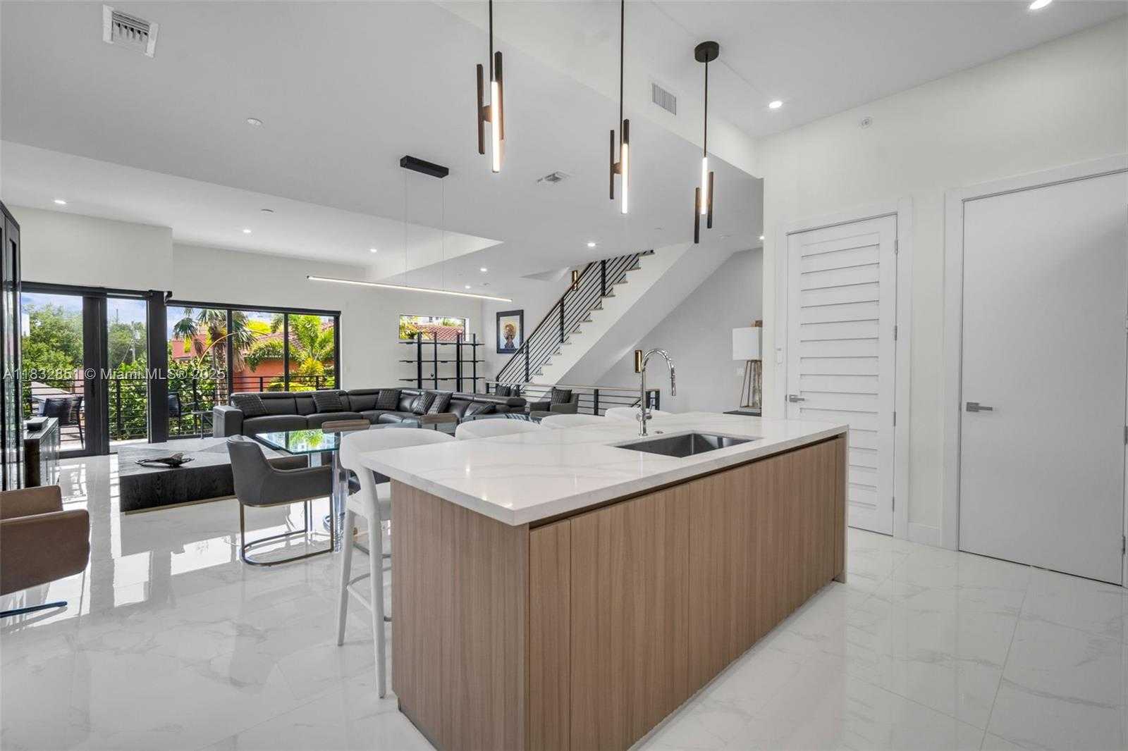 Small Image of 820 NORTH EAST 2ND ST #820, Fort Lauderdale Number 10