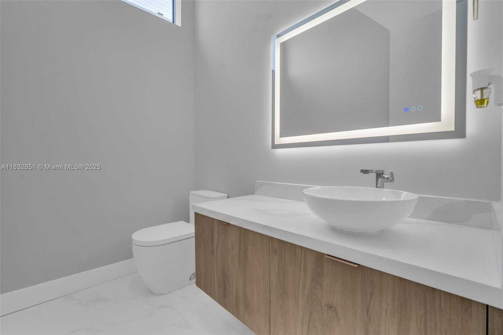 Small Image of 820 NORTH EAST 2ND ST #820, Fort Lauderdale Number 12