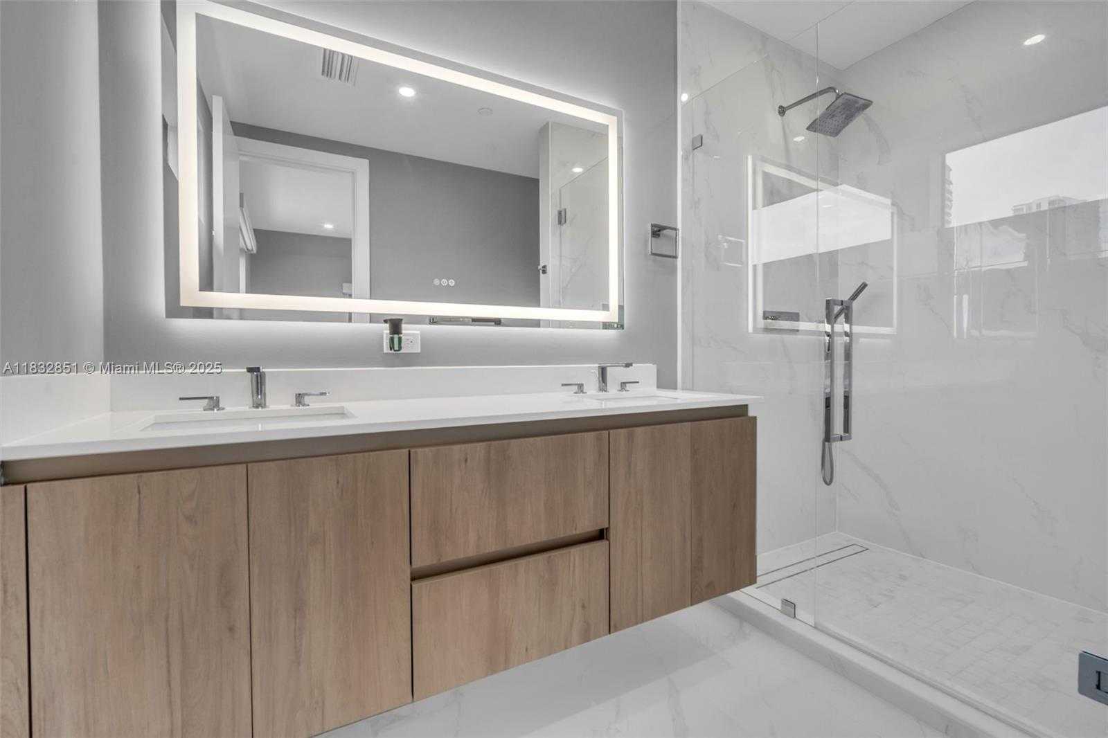Small Image of 820 NORTH EAST 2ND ST #820, Fort Lauderdale Number 13