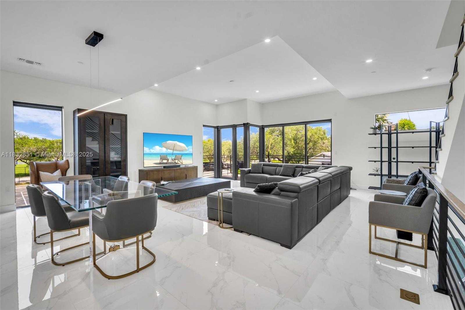 Small Image of 820 NORTH EAST 2ND ST #820, Fort Lauderdale Number 2