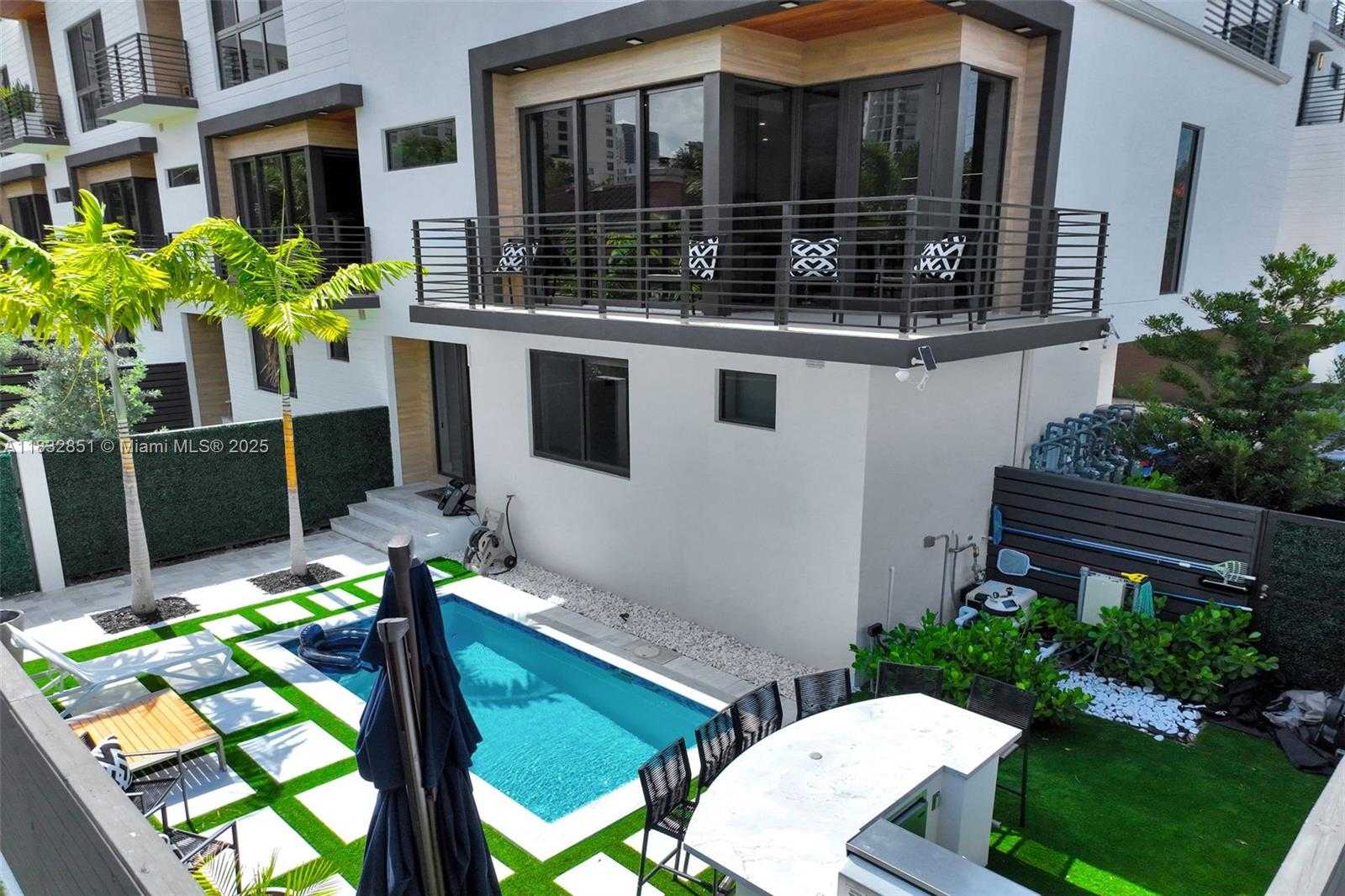 Small Image of 820 NORTH EAST 2ND ST #820, Fort Lauderdale Number 20
