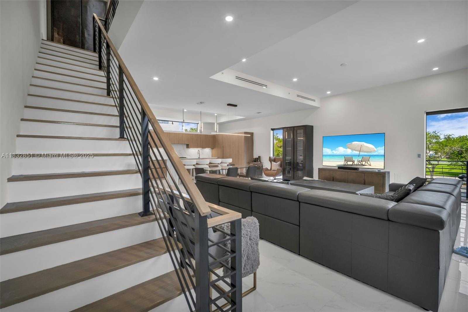 Small Image of 820 NORTH EAST 2ND ST #820, Fort Lauderdale Number 6