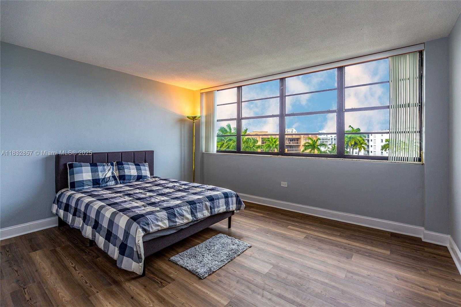 Small Image of 9180 WEST BAY HARBOR DR #5C, Bay Harbor Islands Number 10