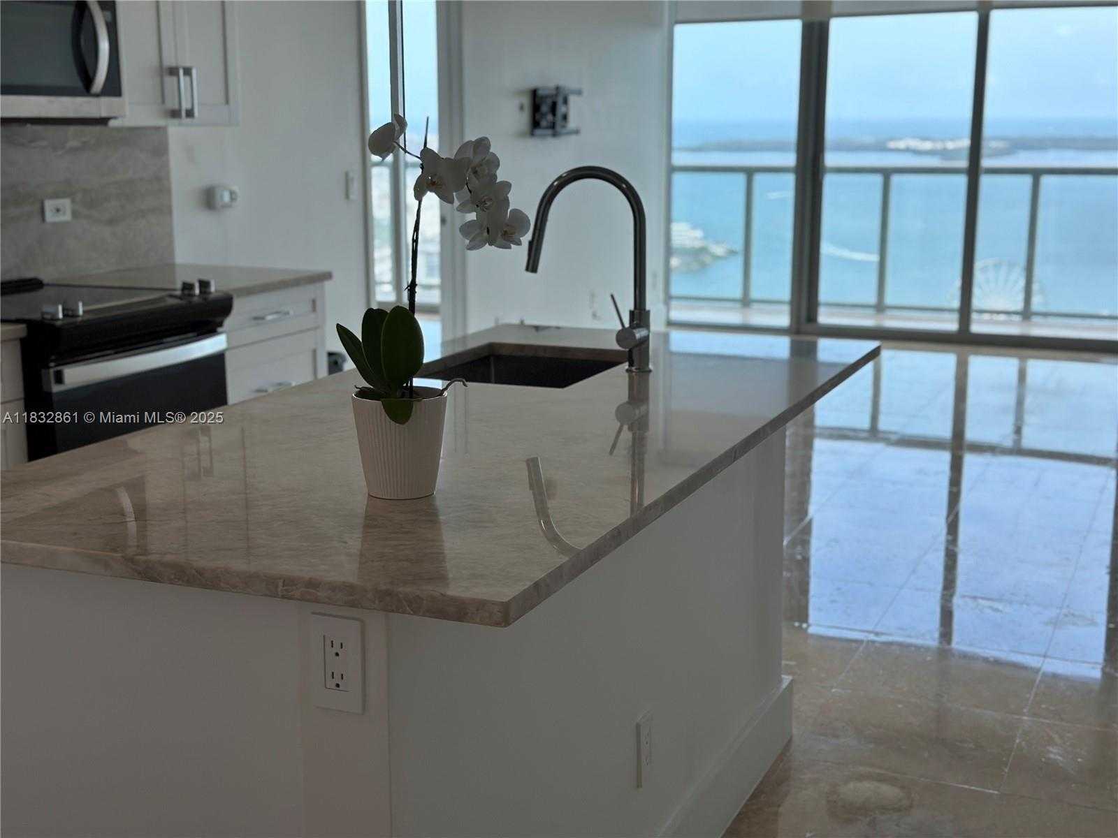 Small Image of 888 BISCAYNE BLVD #4304, Miami Number 16