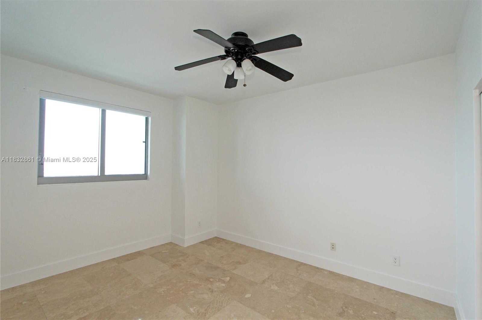 Small Image of 888 BISCAYNE BLVD #4304, Miami Number 27
