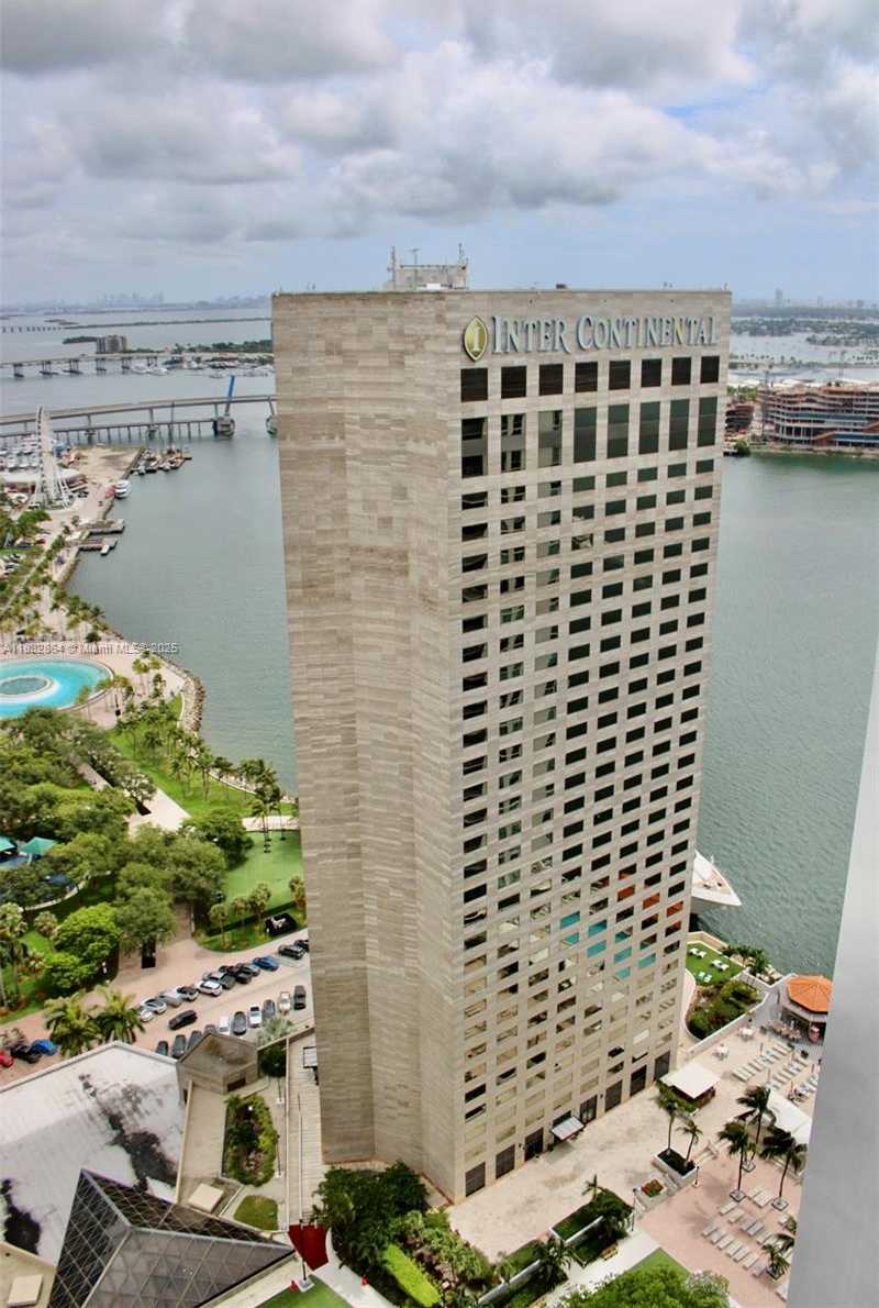 Small Image of 325 SOUTH BISCAYNE BLVD #3922, Miami Number 10