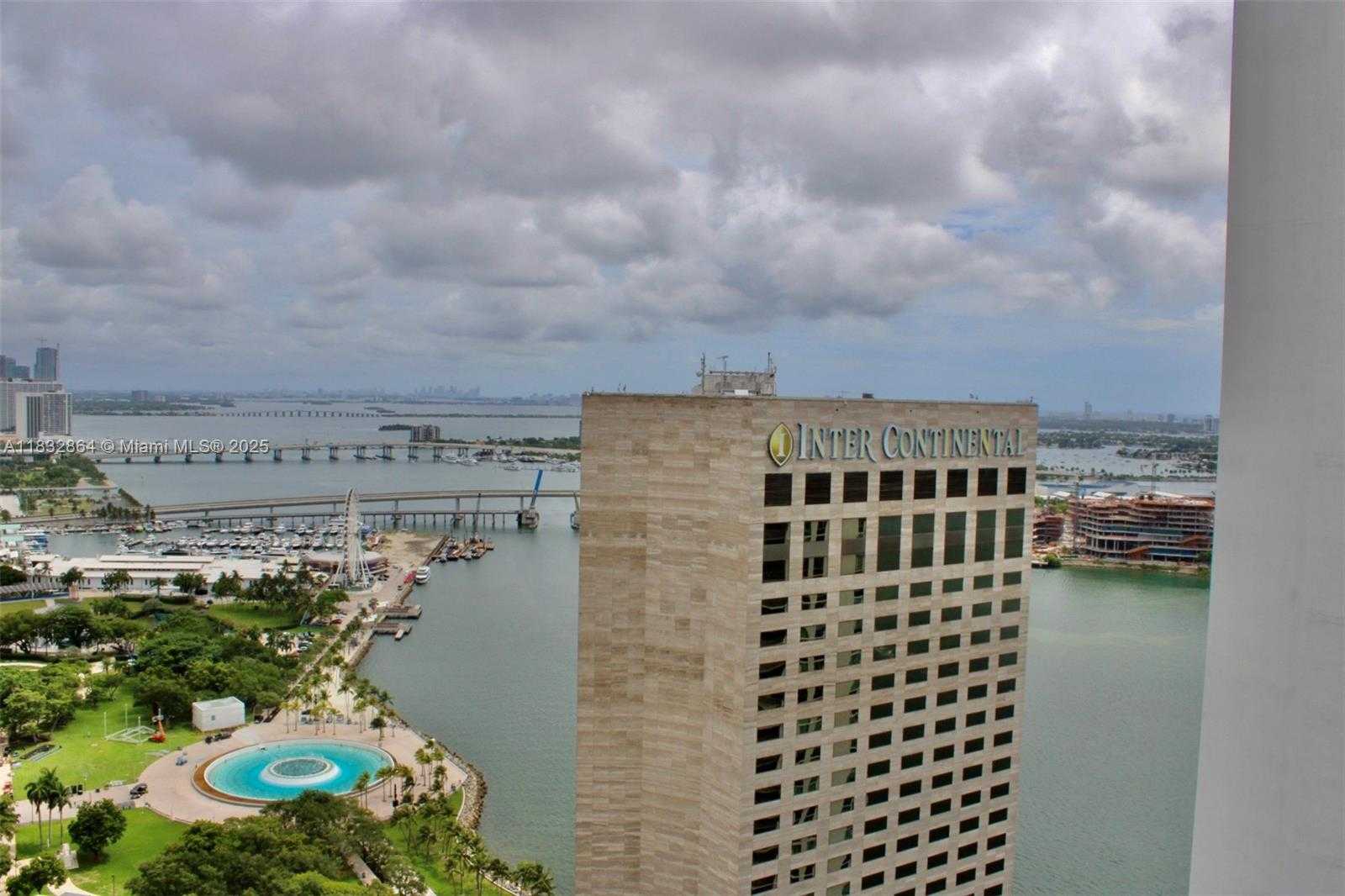 Small Image of 325 SOUTH BISCAYNE BLVD #3922, Miami Number 11