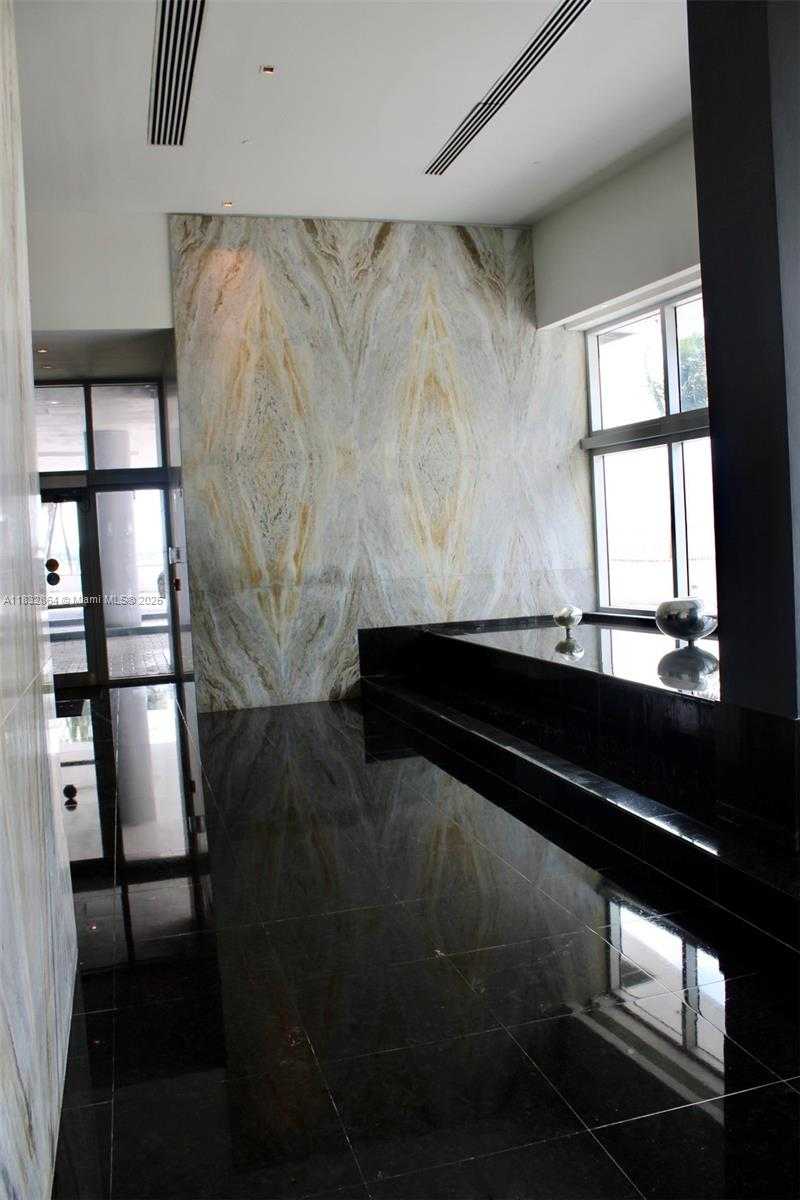 Small Image of 325 SOUTH BISCAYNE BLVD #3922, Miami Number 17