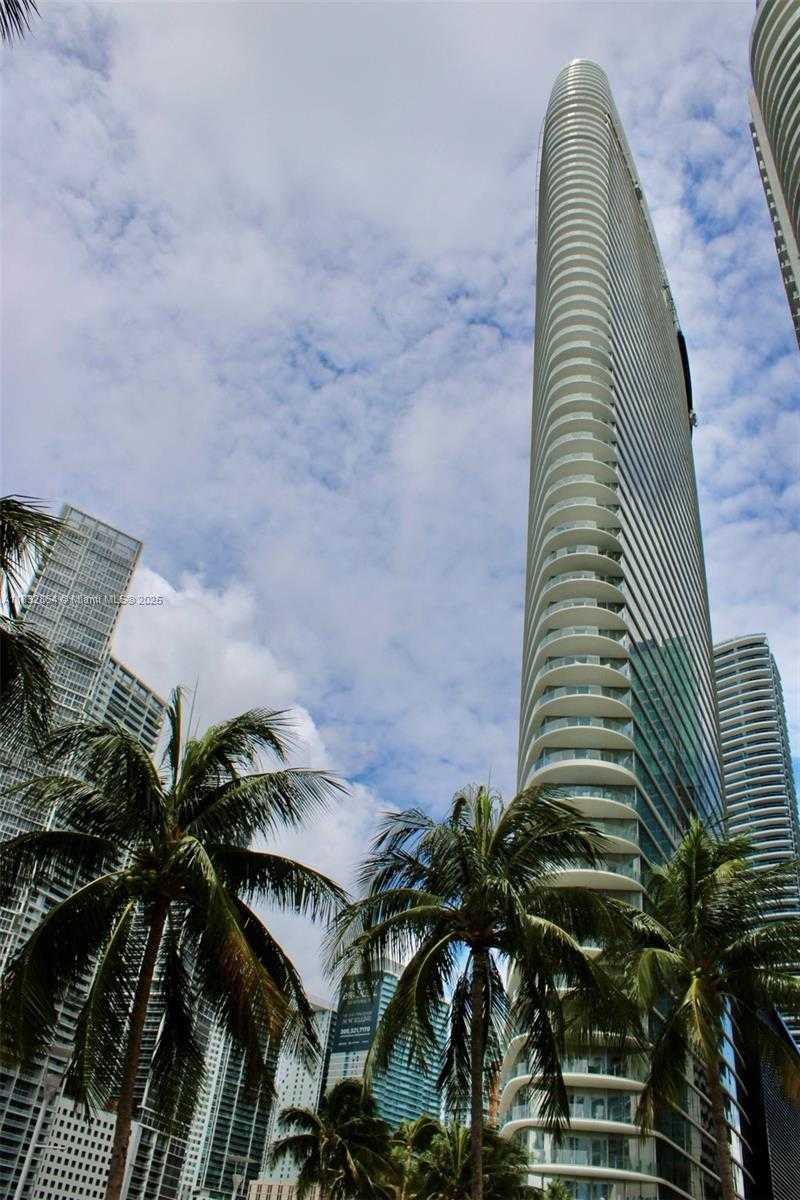 Small Image of 325 SOUTH BISCAYNE BLVD #3922, Miami Number 25