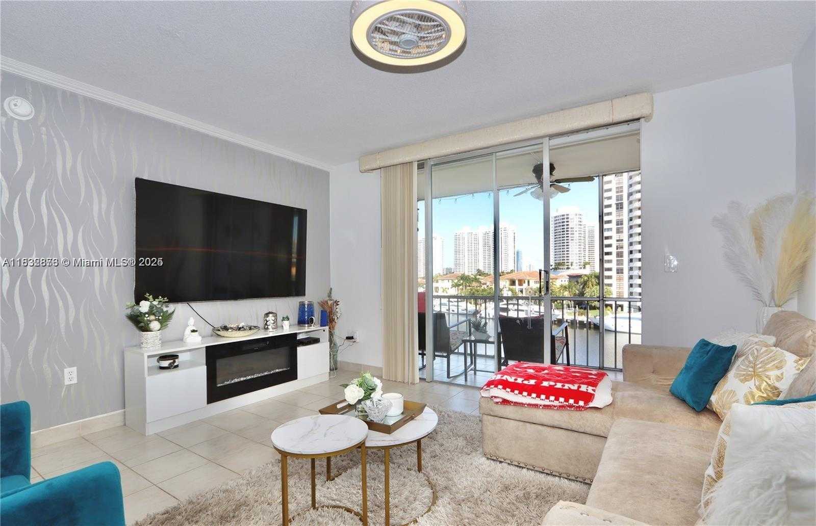 Small Image of 3030 MARCOS DR #T512, Aventura Number 13