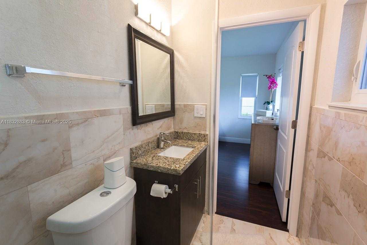 Small Image of 9710 SOUTH WEST 185TH TER, Cutler Bay Number 24