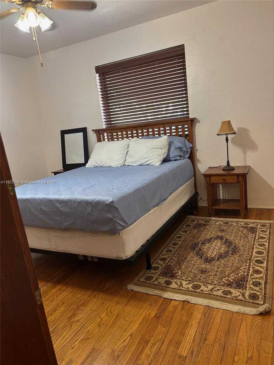 Small Image of 319 SOUTH 24TH AVE, Hollywood Number 12