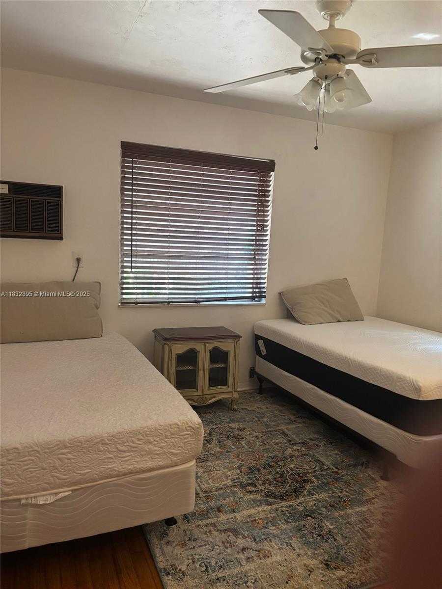 Small Image of 319 SOUTH 24TH AVE, Hollywood Number 6