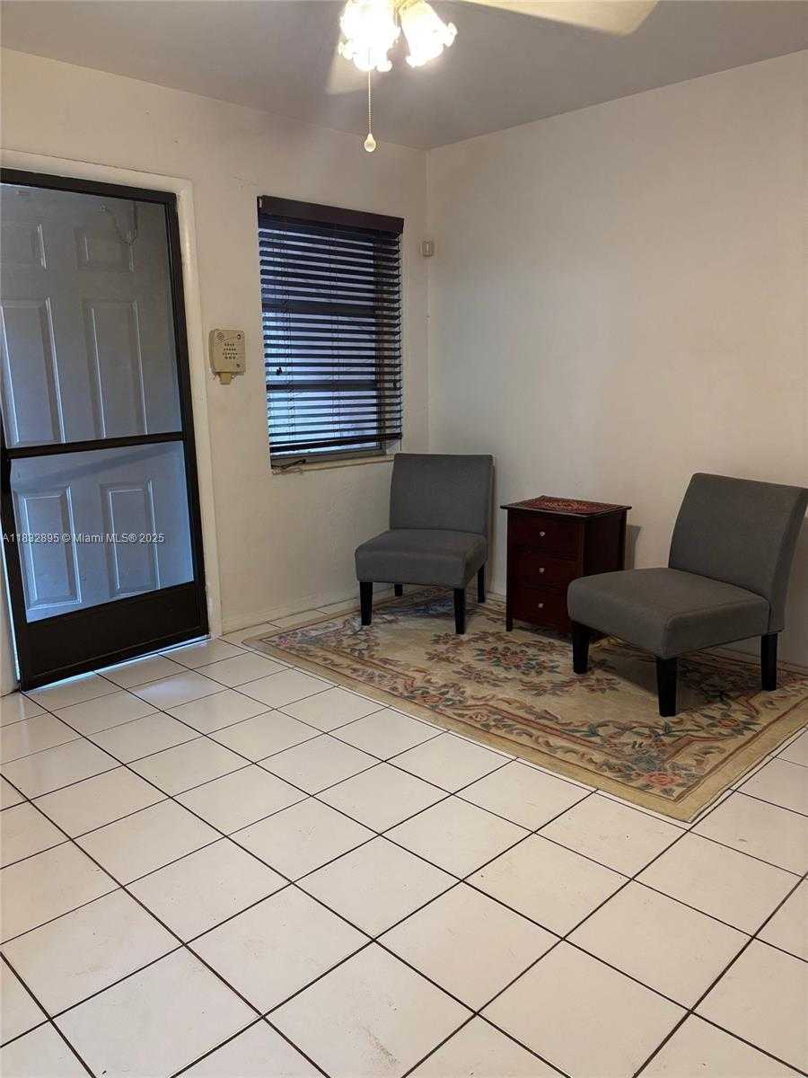 Small Image of 319 SOUTH 24TH AVE, Hollywood Number 7