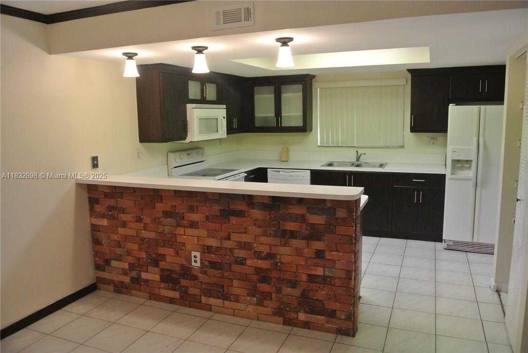 Small Image of 14903 SOUTH WEST 80TH ST #110, Miami Number 6