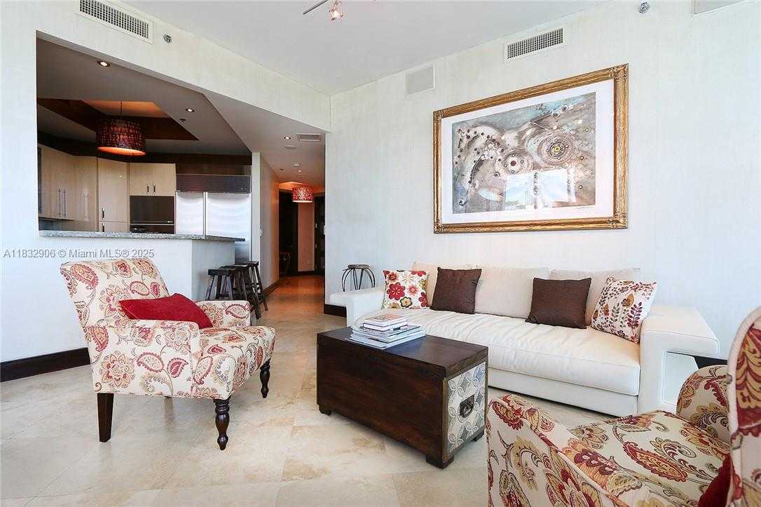 Small Image of 100 SOUTH POINTE DR #601, Miami Beach Number 4