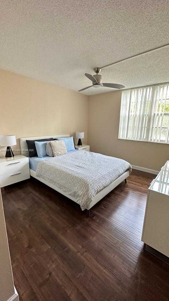 Small Image of 19901 EAST COUNTRY CLUB DR #2202, Aventura Number 7